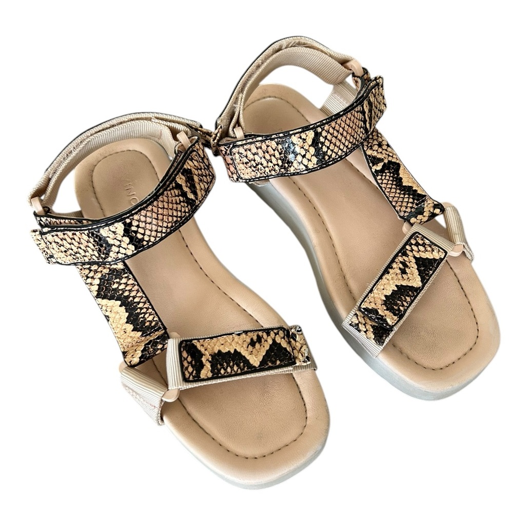 Vince timber carver snakeprint sandal hook n loop closure leather 6